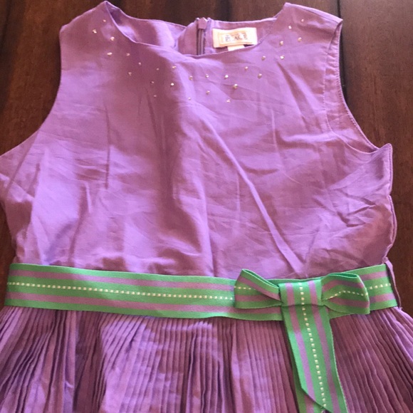 2 girls dresses - Picture 3 of 8